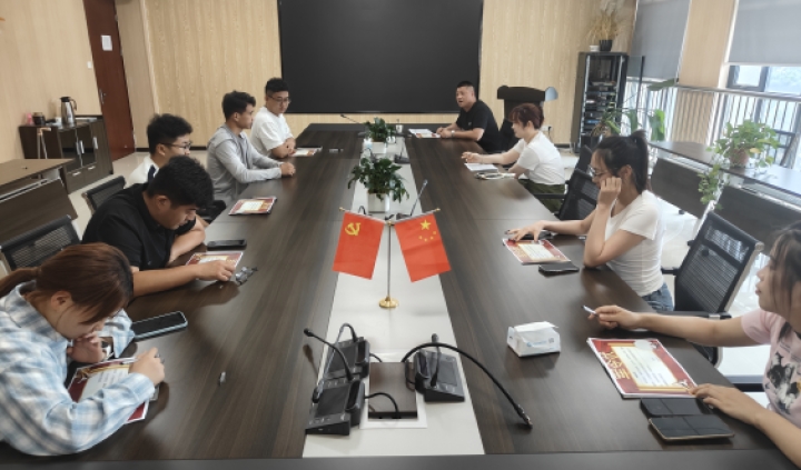瞪羚產(chǎn)業(yè)園攜手一碼通團(tuán)隊(duì)簽署軍令狀，全力推動(dòng)業(yè)務(wù)突破